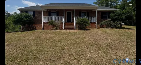 500 Parr Dr, Tappahannock, VA 22560
