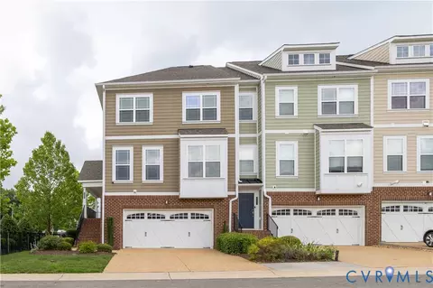 4557 Whinny Ln, Glen Allen, VA 23060