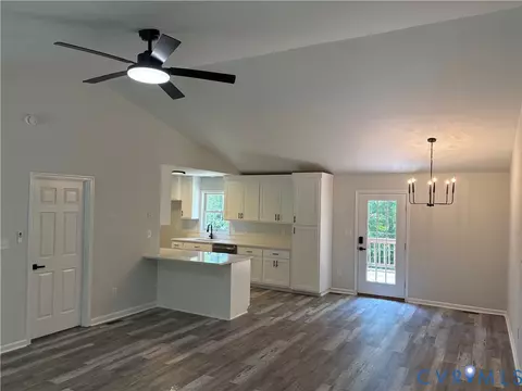 14002 Sunnybrook Rd, Petersburg, VA 23805
