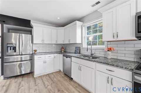 1128 Shuford Ave, Colonial Heights, VA 23834