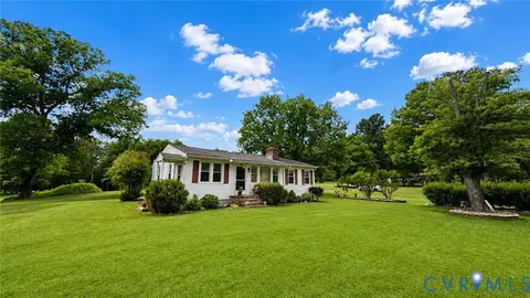 5560 W Hoover, Reva, VA 22735