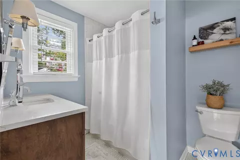 Bath - 7724 Turf Ln, Richmond, VA 23225 photo 1 of 4