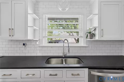Kitchen - 7724 Turf Ln, Richmond, VA 23225 photo 4 of 5
