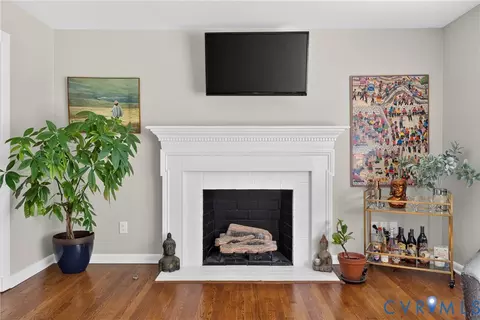 Living - 7724 Turf Ln, Richmond, VA 23225 photo 3 of 3
