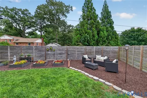 Exterior - 7724 Turf Ln, Richmond, VA 23225 photo 3 of 8