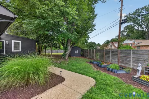 Exterior - 7724 Turf Ln, Richmond, VA 23225 photo 4 of 8