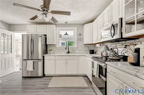 Kitchen - 348 Forest Ln, King William, VA 23086 photo 1 of 3