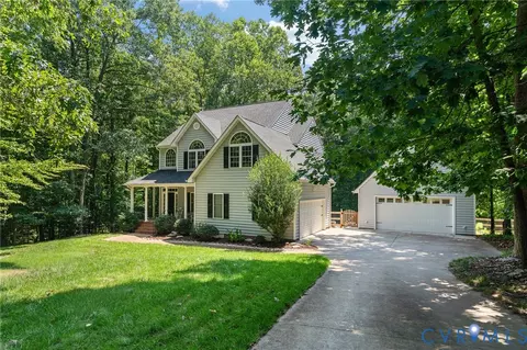 10700 Sterling Cove Dr, Chesterfield, VA 23838