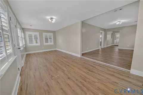 3 Lighthouse Dr, Hampton, VA 23664 photo 7