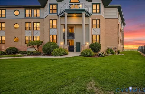 3244 Page Ave #304, Virginia Beach, VA 23451