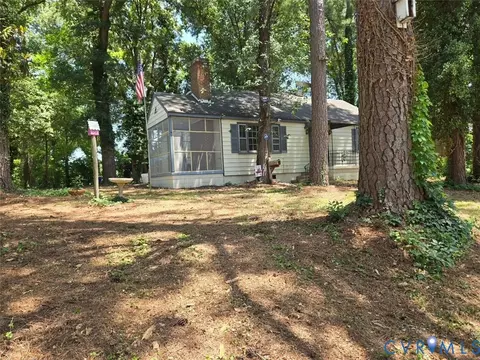 2109 Jackson Ct, Petersburg, VA 23805