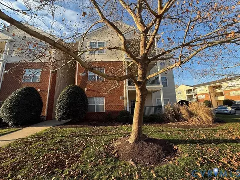 9600 Links Way #D, Glen Allen, VA 23059