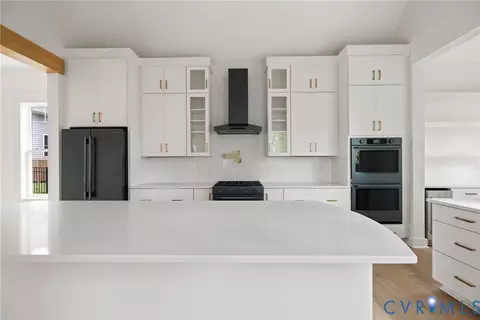 Kitchen - 15212 Barford Dr, Midlothian, VA 23112 photo 5 of 6