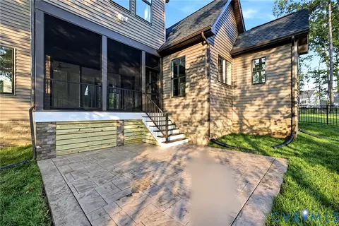 Exterior - 15212 Barford Dr, Midlothian, VA 23112 photo 8 of 9