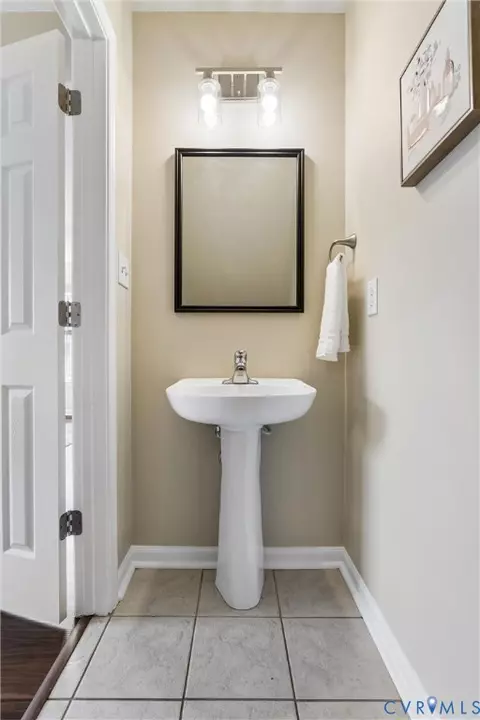 Bath - 21 St Johns Dr, Hampton, VA 23666 photo 1 of 4
