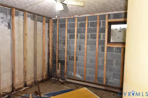 Bedroom - 642 Star St, Pounding Mill, VA 24637 photo 3 of 3