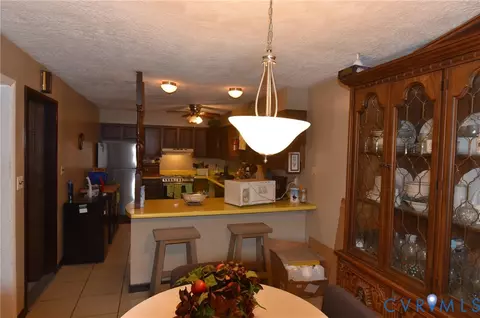 Dining - 642 Star St, Pounding Mill, VA 24637 photo 1 of 1