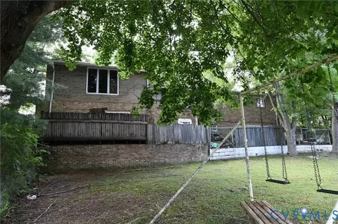 Exterior - 642 Star St, Pounding Mill, VA 24637 photo 5 of 6