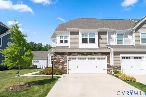18621 Palisades Rdg, Moseley, VA 23120