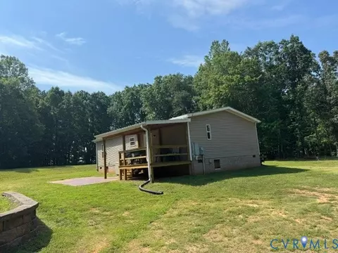 1927 Five Forks Rd, Pamplin, VA 23958