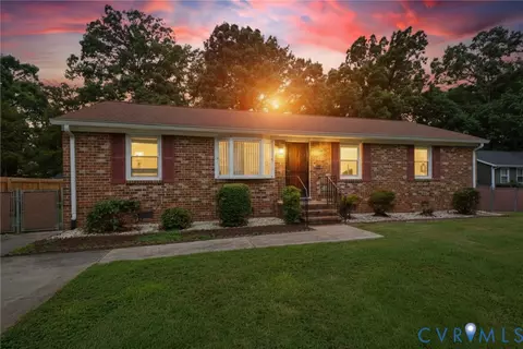 509 Briarwood Cir, North Prince George, VA 23860
