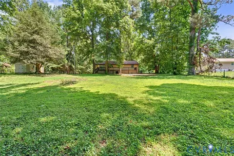 Exterior - 2810 Sutherland Rd, Sutherland, VA 23885 photo 6 of 10