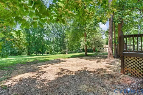 Exterior - 2810 Sutherland Rd, Sutherland, VA 23885 photo 8 of 10