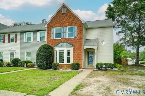 2221 High Bush Cir, Glen Allen, VA 23060