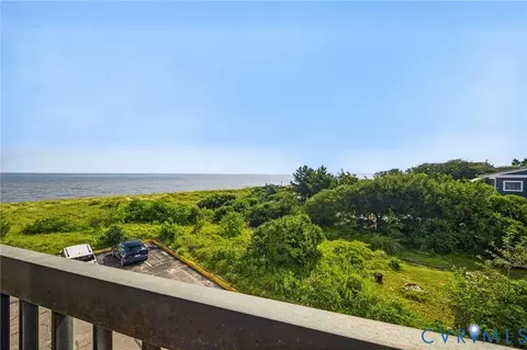 View/Area - 1222 E Ocean View Ave #304, Norfolk, VA 23503 photo 2 of 12