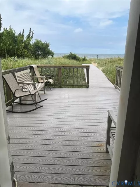 Exterior - 1222 E Ocean View Ave #304, Norfolk, VA 23503 photo 2 of 4