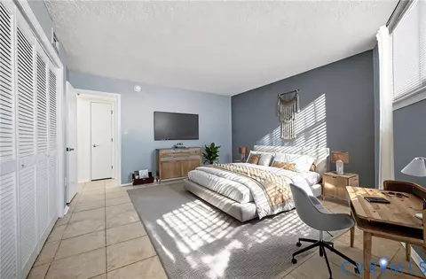 Bedroom - 1222 E Ocean View Ave #304, Norfolk, VA 23503 photo 1 of 2
