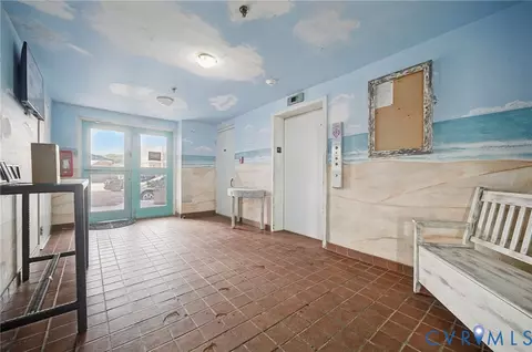Entry Way - 1222 E Ocean View Ave #304, Norfolk, VA 23503 photo 2 of 4