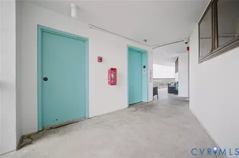 Entry Way - 1222 E Ocean View Ave #304, Norfolk, VA 23503 photo 3 of 4
