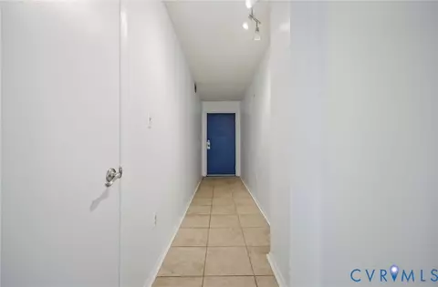 Entry Way - 1222 E Ocean View Ave #304, Norfolk, VA 23503 photo 4 of 4