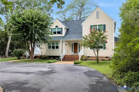 248 Cedar Pointe Dr, Urbanna, VA 23175