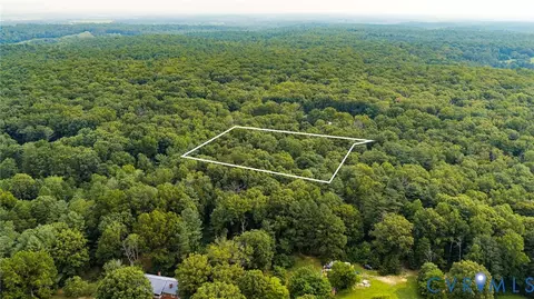 26 Van Buren Rd, Burr Hill, VA 22433