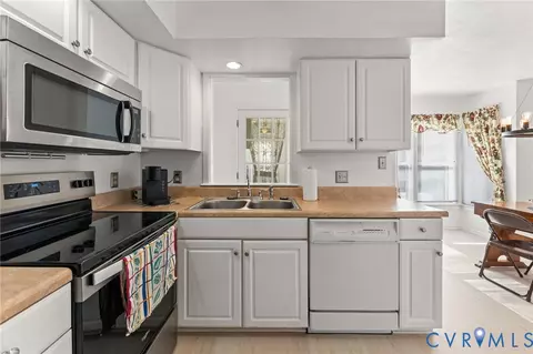 Kitchen - 1760 Gloucester Rd, Gloucester Point, VA 23062 photo 3 of 3