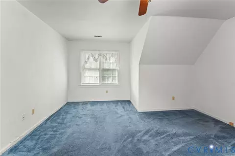 Bedroom - 1760 Gloucester Rd, Gloucester Point, VA 23062 photo 7 of 11