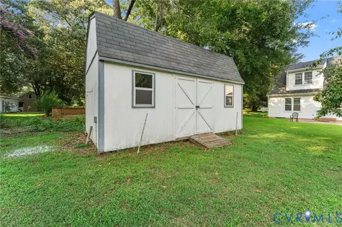 Exterior - 1760 Gloucester Rd, Gloucester Point, VA 23062 photo 5 of 7