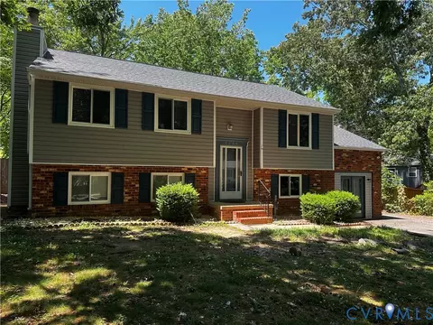 5266 Hallmark Dr, North Chesterfield, VA 23234