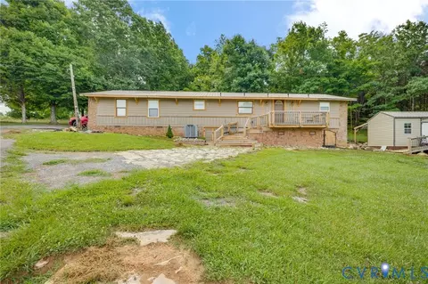 94 Courthouse Estates Dr, Castlewood, VA 24224