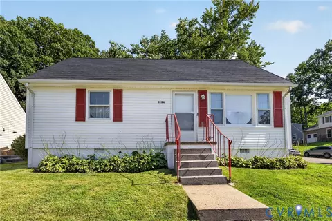 1824 Freeman St, Hopewell, VA 23860