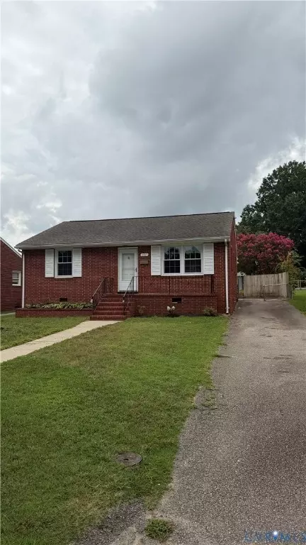 207 Mac Arthur Ave, Colonial Heights, VA 23834
