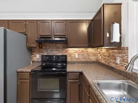 Kitchen - 3695 Three Chopt Rd, Gum Spring, VA 23065 photo 5 of 6