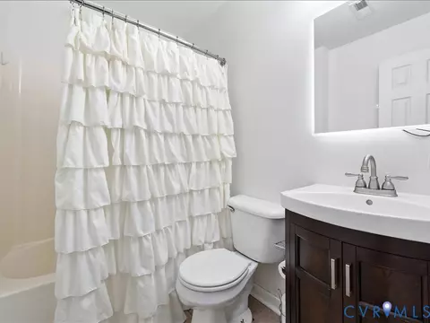 Bath - 3695 Three Chopt Rd, Gum Spring, VA 23065 photo 3 of 3