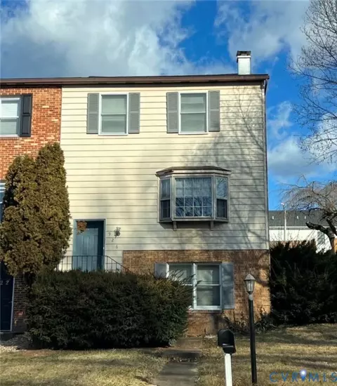 926 Meadowlark Dr, Harrisonburg, VA 22802