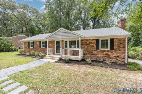 9267 Grantham Dr, Mechanicsville, VA 23116