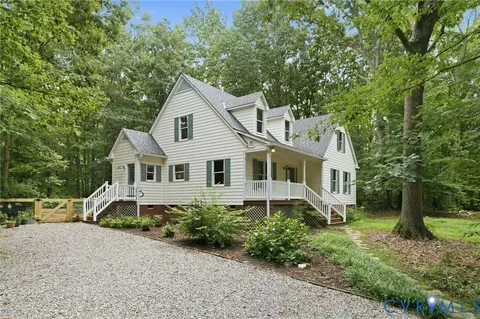 1902 Soldiers Ln, Crozier, VA 23039