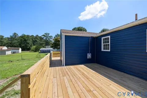 Exterior - 4115 Chestnut Dr, North Dinwiddie, VA 23803 photo 4 of 6