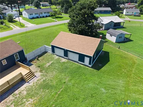 View/Area - 4115 Chestnut Dr, North Dinwiddie, VA 23803 photo 2 of 7